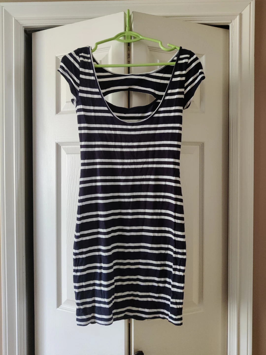 Guess Striped Bodycon Dress with Cutout - photo 2
