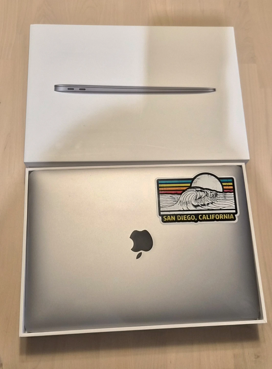 MacBook Air, 16GB RAM / 256GB - Space Gray - Great Condition! - photo 2