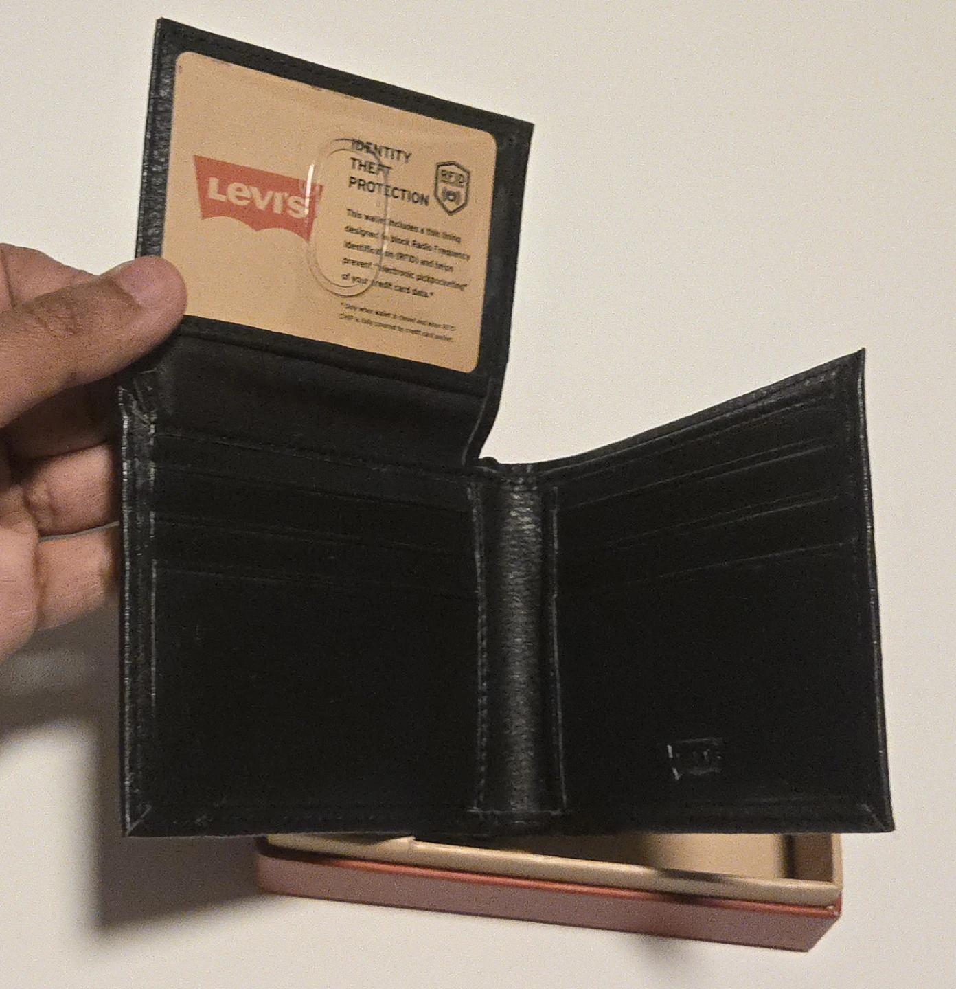 Levi's Black Bi-fold Wallet - photo 2