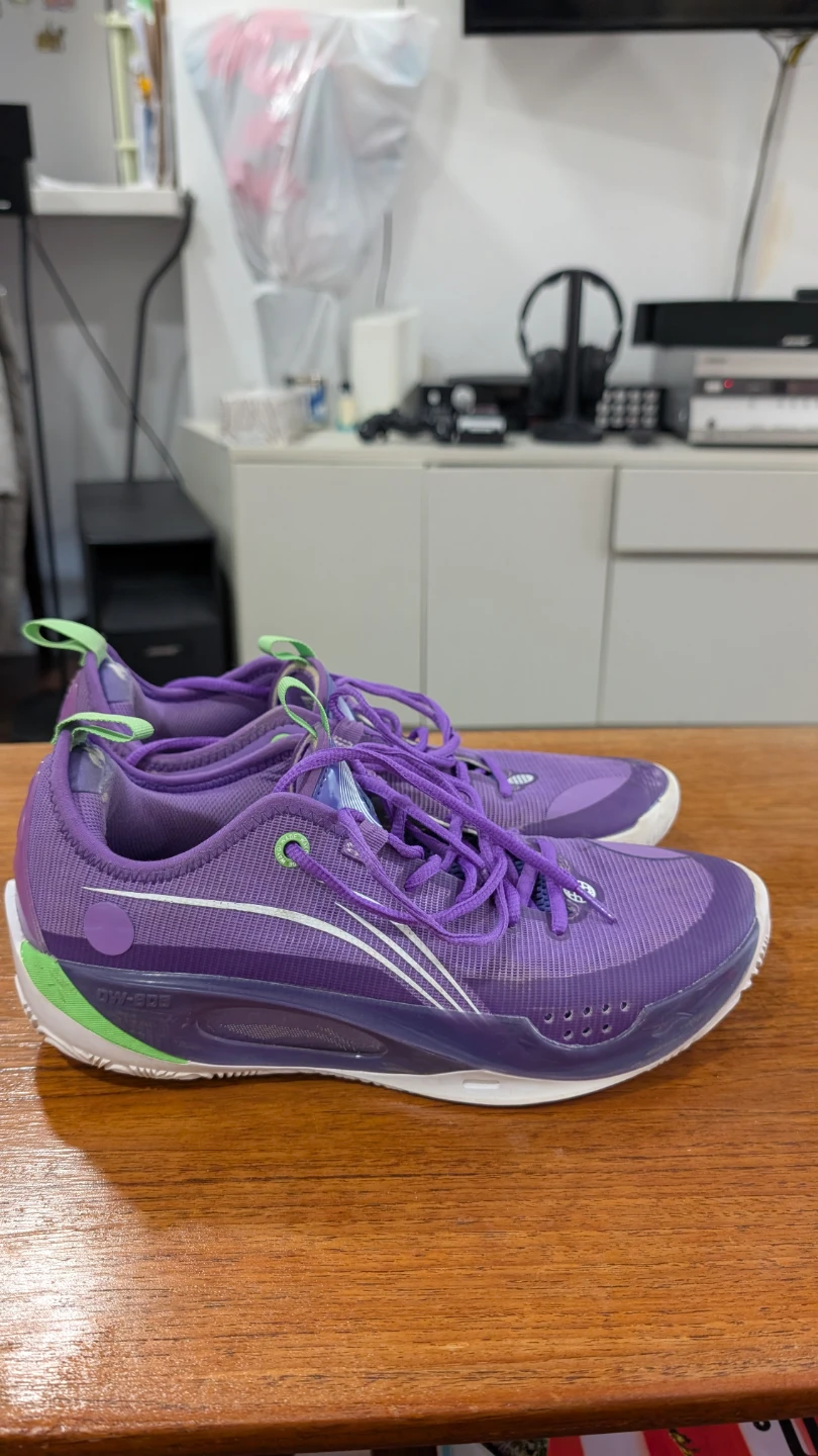 Li-Ning wow 808 2 size 9