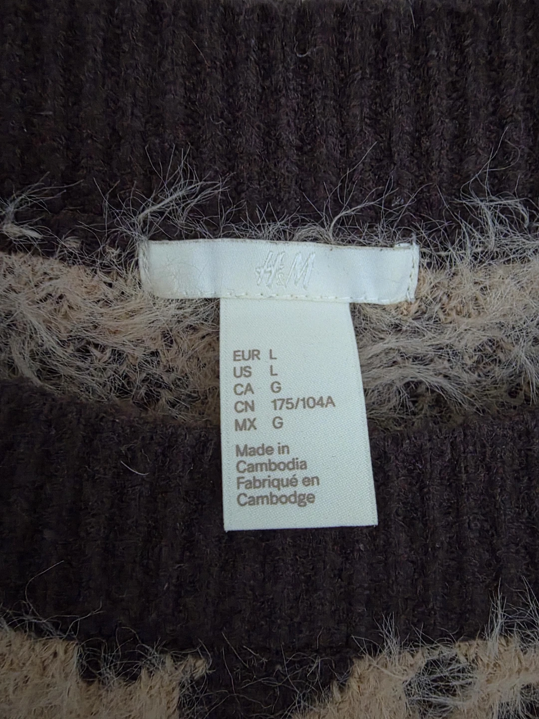H&M Leopard Print Fuzzy Sweater Size L - photo 2