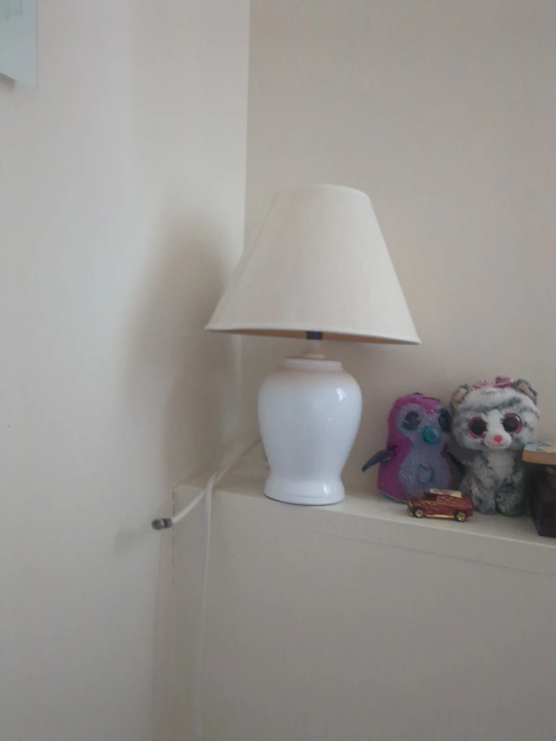White Ceramic Table Lamp
