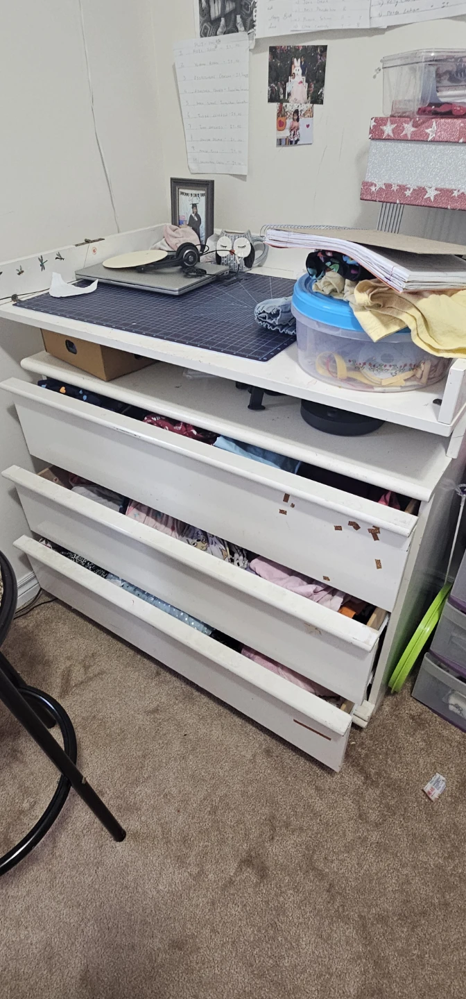 White 3-Drawer Dresser /Changing Table