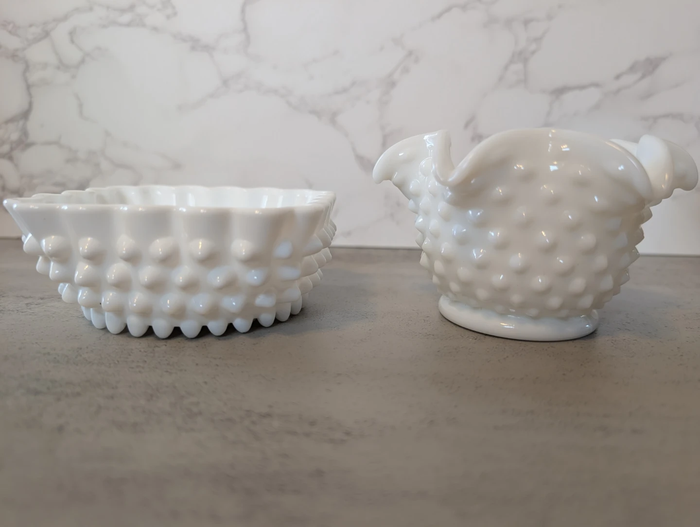 Vintage hobnail milk bonbon glass bowl & trinket dish