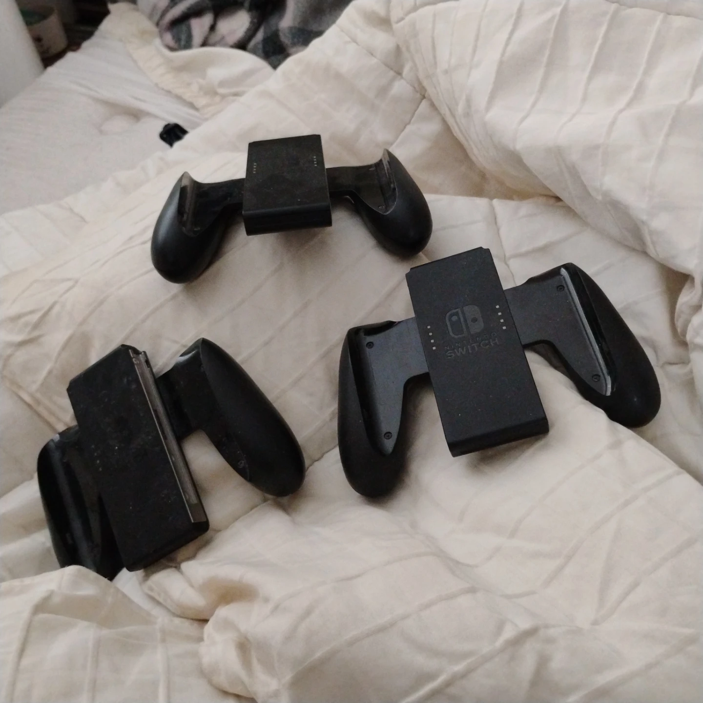 Nintendo Switch Joy-Con Charging Grips (Set of 3)