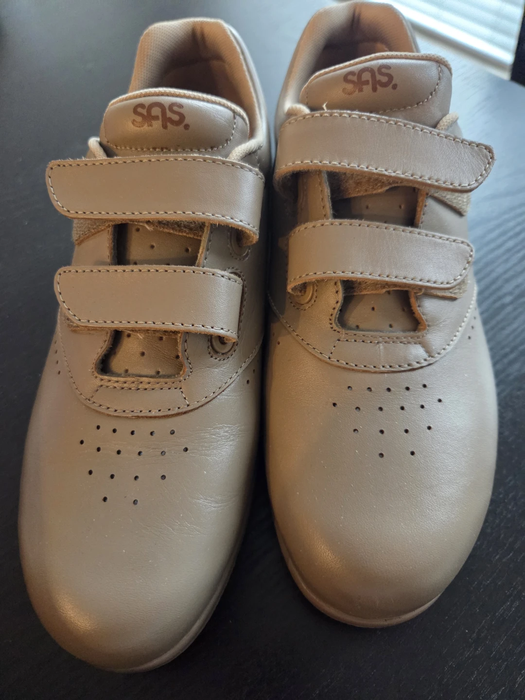 Brand new 8 M Women's  SAS "Me Too" Comfort Shoes over $300 new
