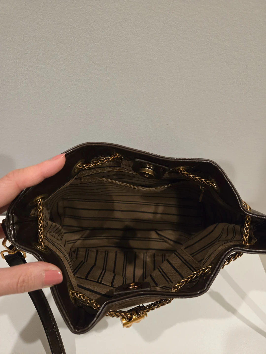 Brown Suede Bucket Bag with Gold Chain - photo 3