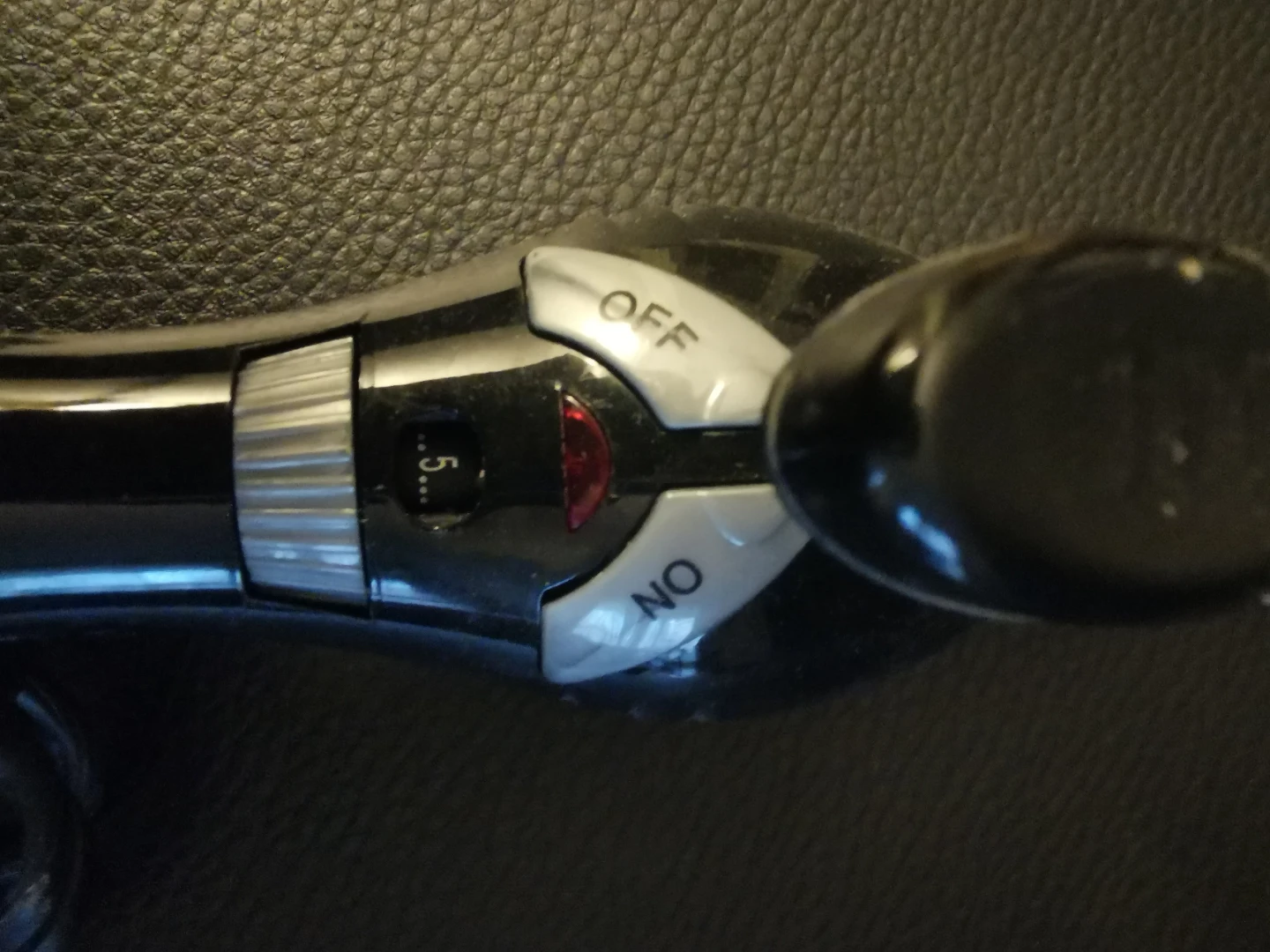 Revlon Curling Iron - photo 3