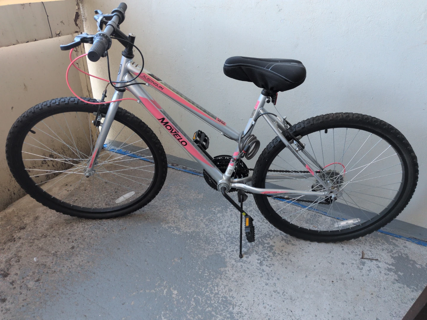 Movelo Algonquin Mountain Bike - Silver/Pink