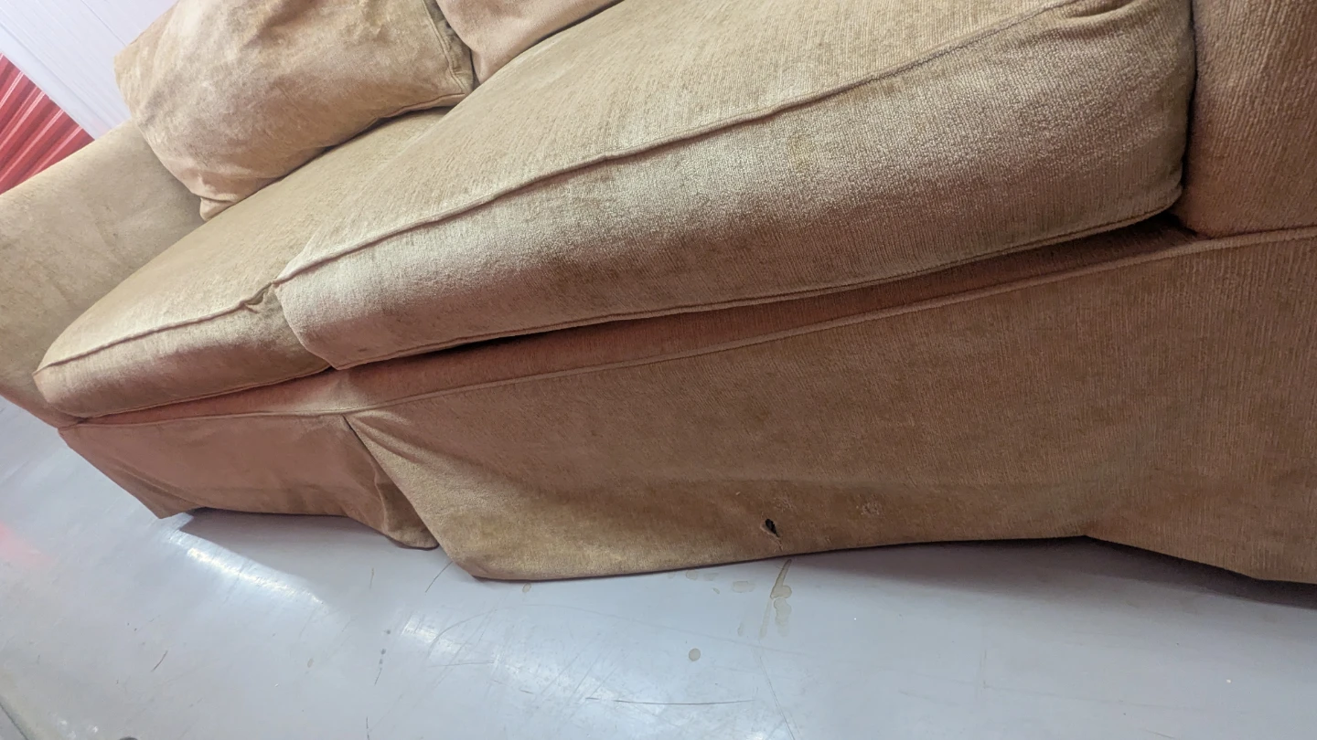 Free Delivery - High Quality $2000+ Retail Couch - photo 4