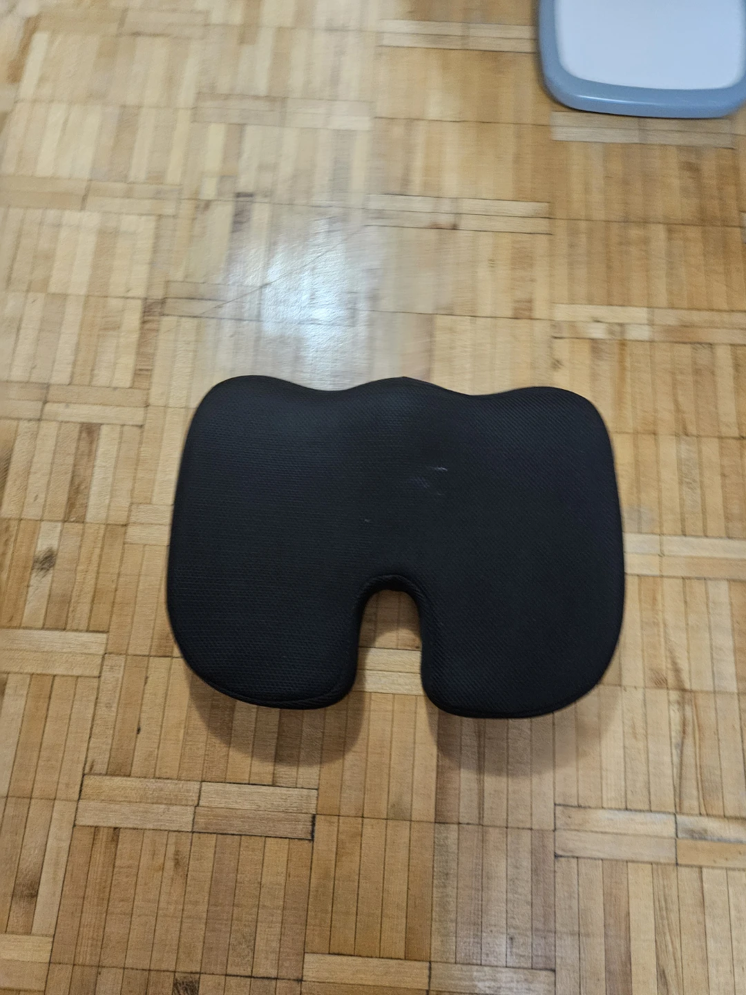 Black Ergonomic Seat Cushion