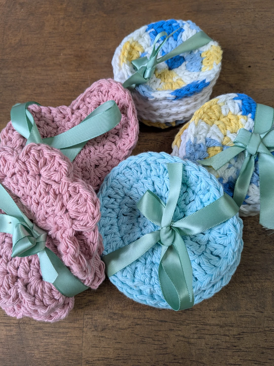 Crocheted Bath Items - photo 3