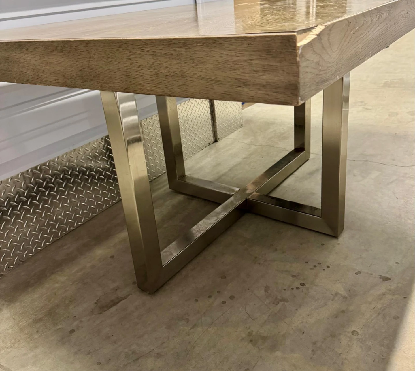 Raymour & Flanigan Wood and Metal 6 Seat Dining Table - photo 5