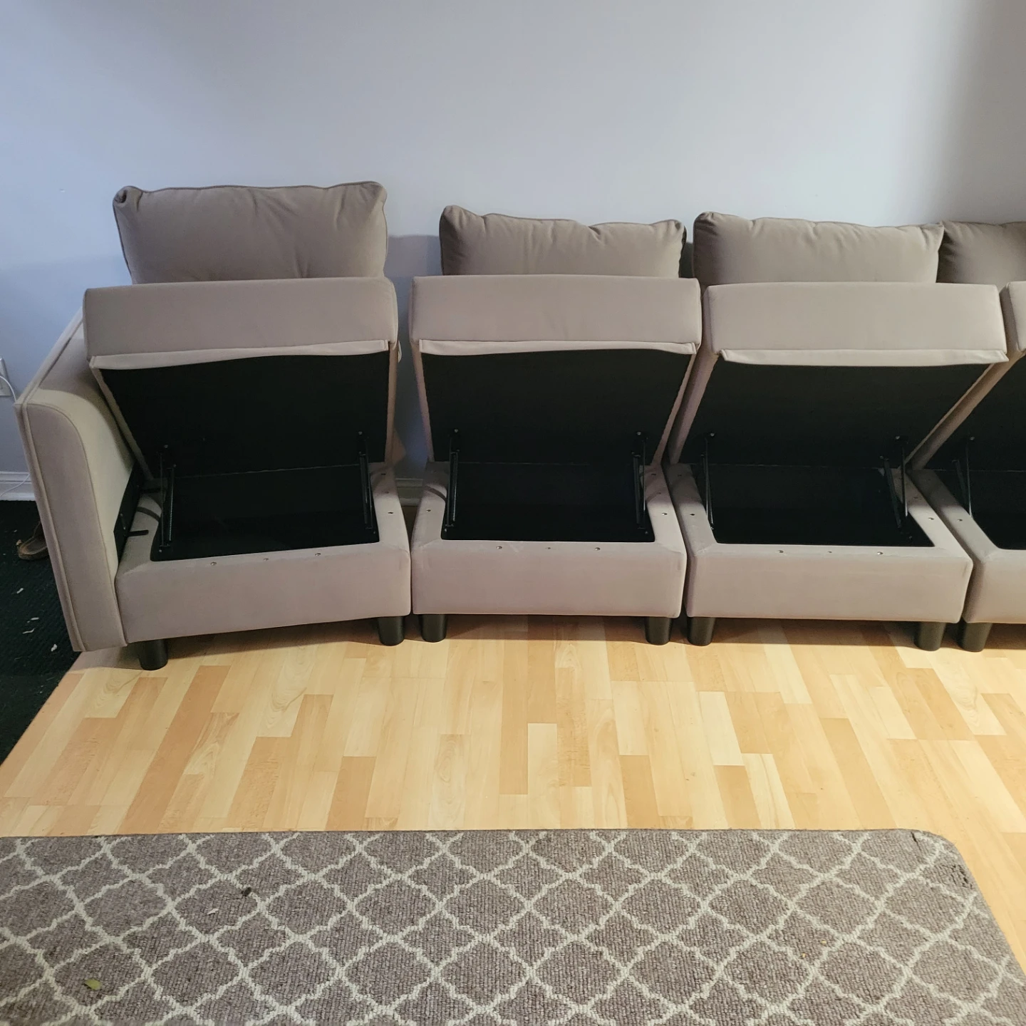 Brand new modular sofa SOLD Pending pick up - photo 5