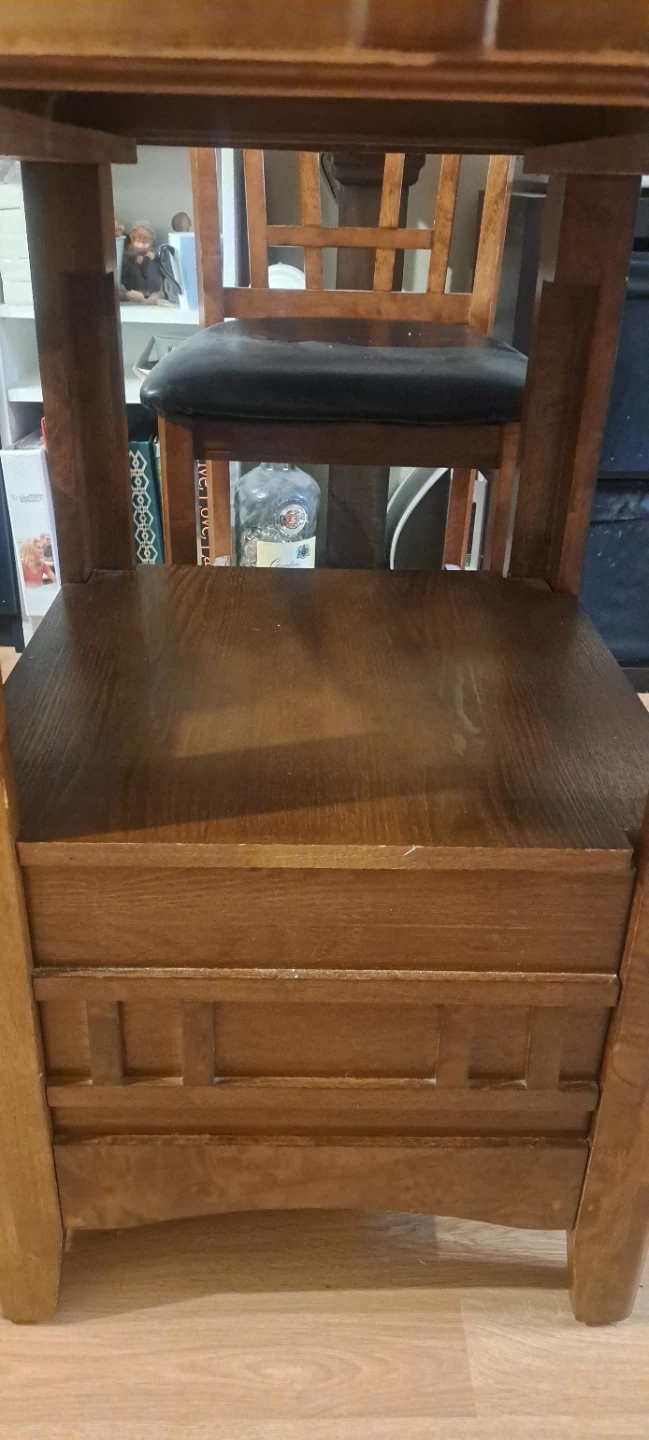 Round Oak Dining Table with 4 Chairs - photo 2