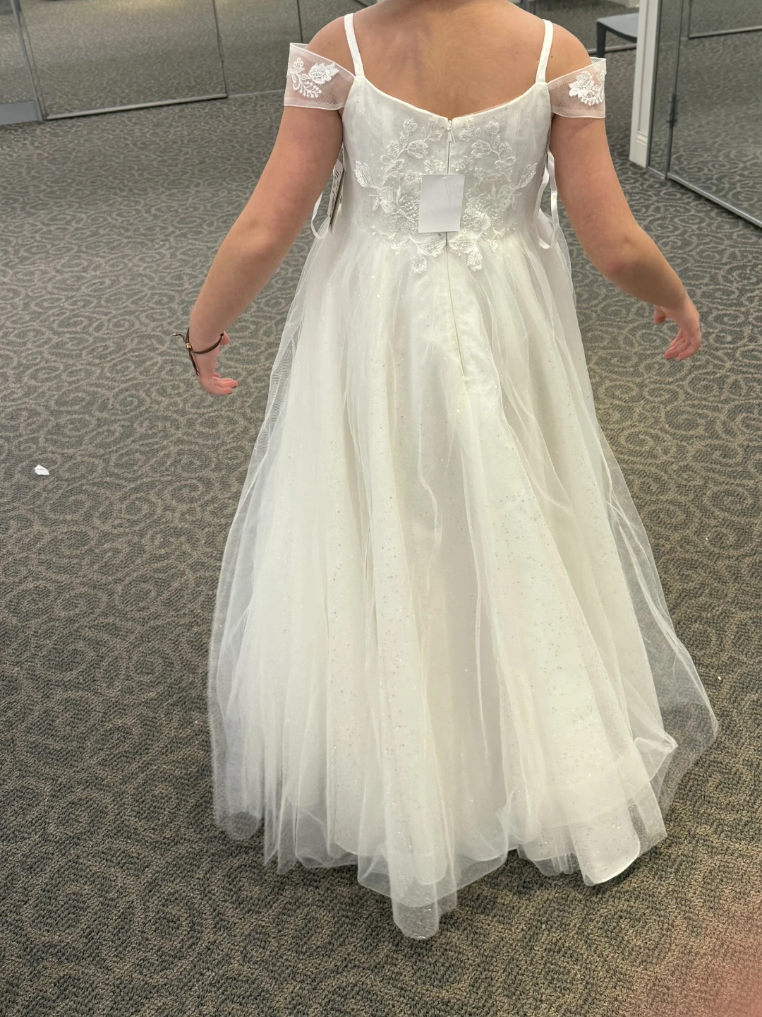 Formal Girls Dress,  size 8. - photo 5