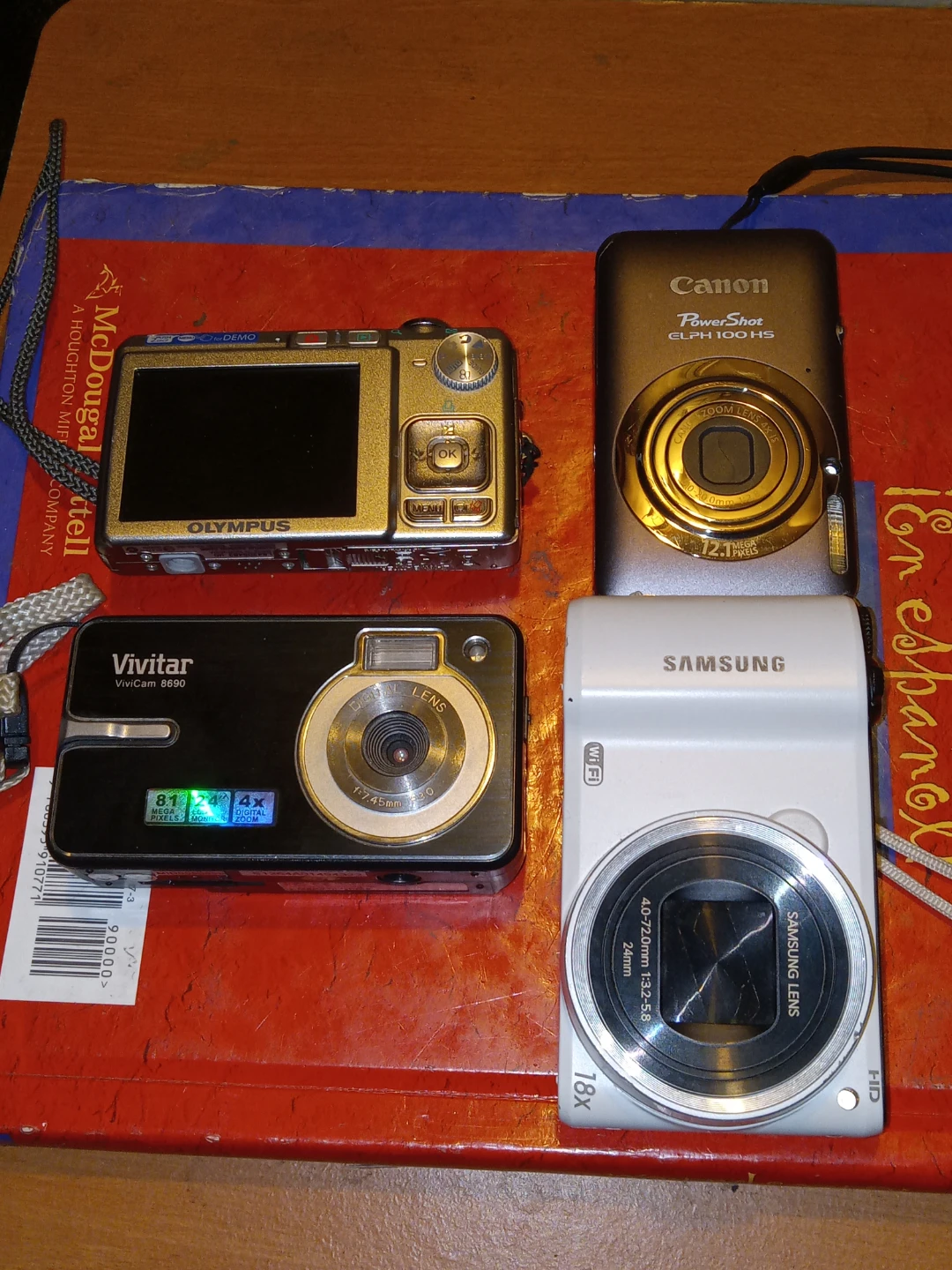 Canon PowerShot ELPH 100 HS Digital Camera - photo 5