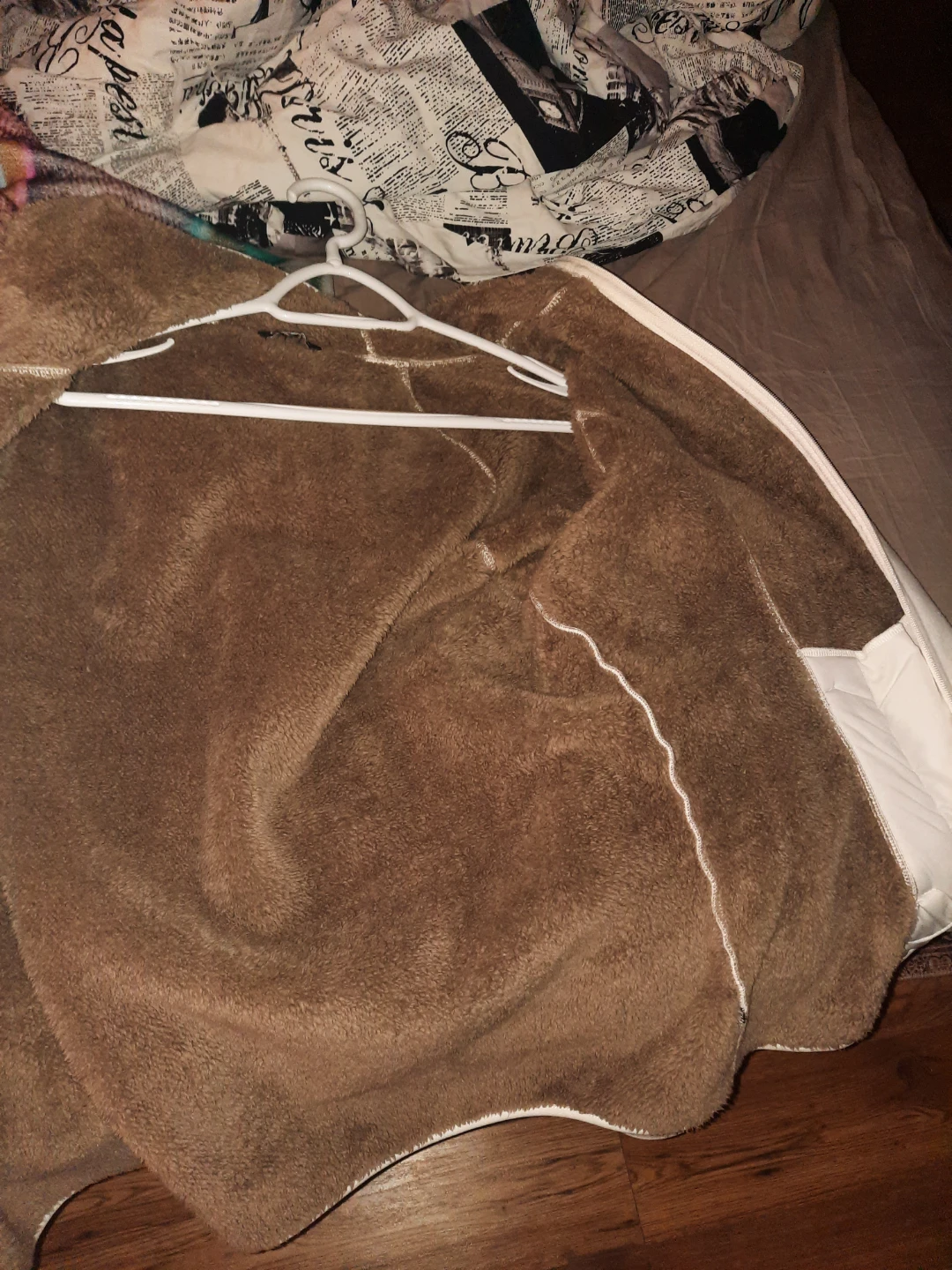 hooded fleece jacket pick up in st.albert - photo 3