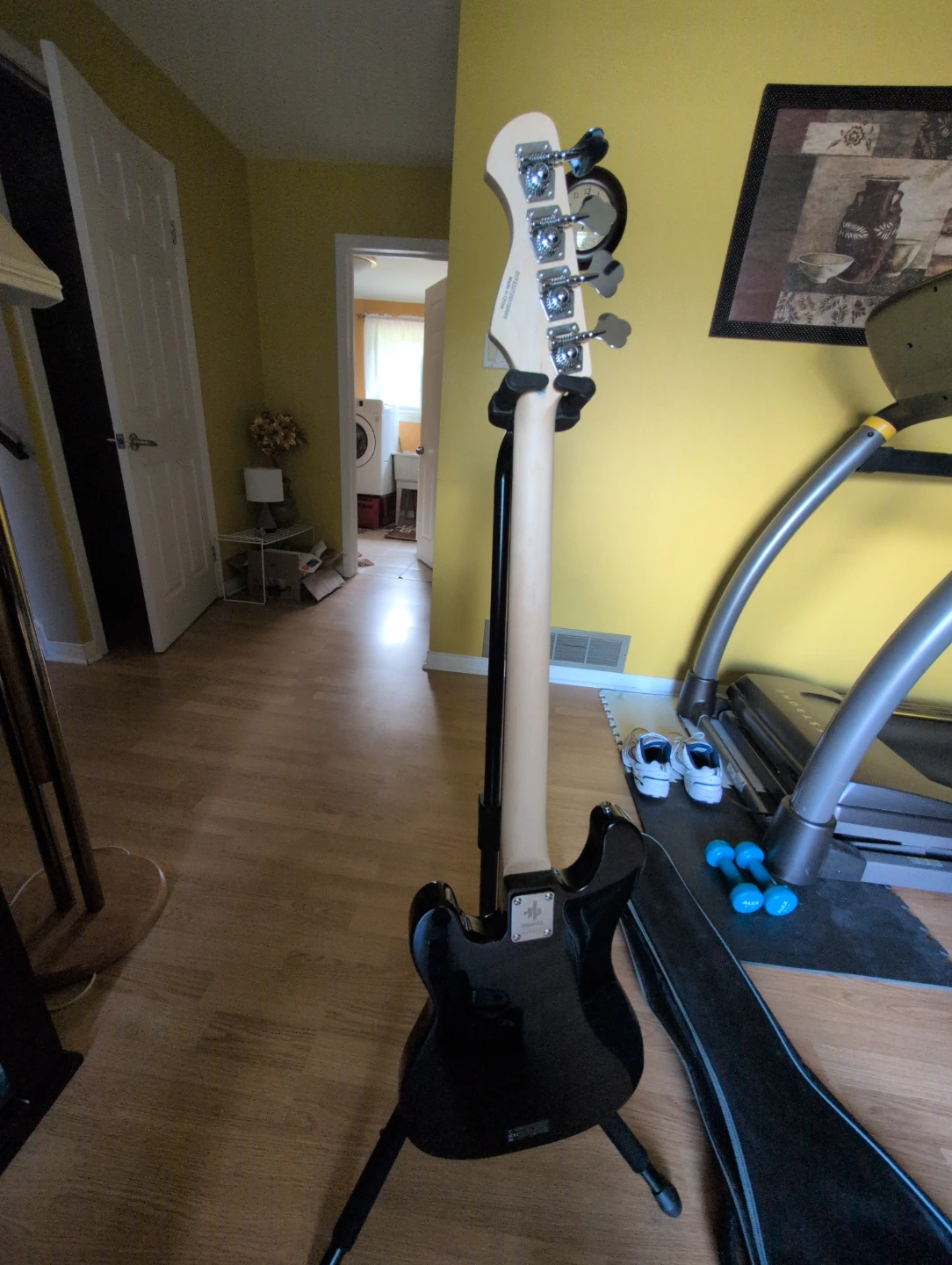 Donner Electric Bass Guitar - Black - photo 5