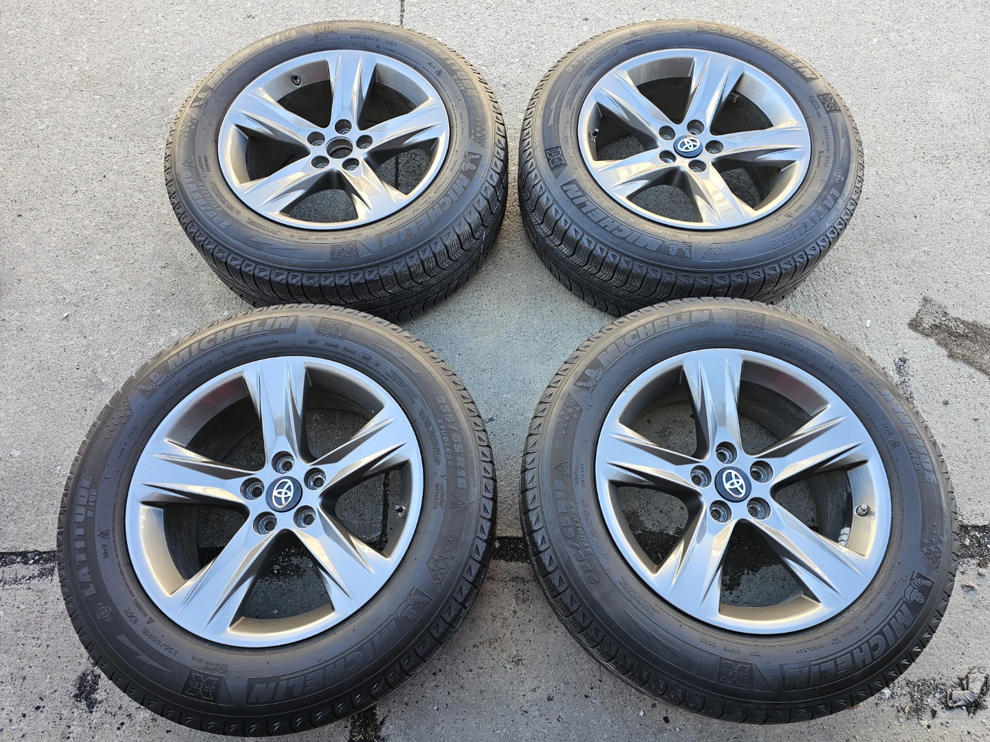 TOYOTA HIGHLANDER/LEXUS RX350 WINTER TIRES ON O.E.M RIMS - photo 2