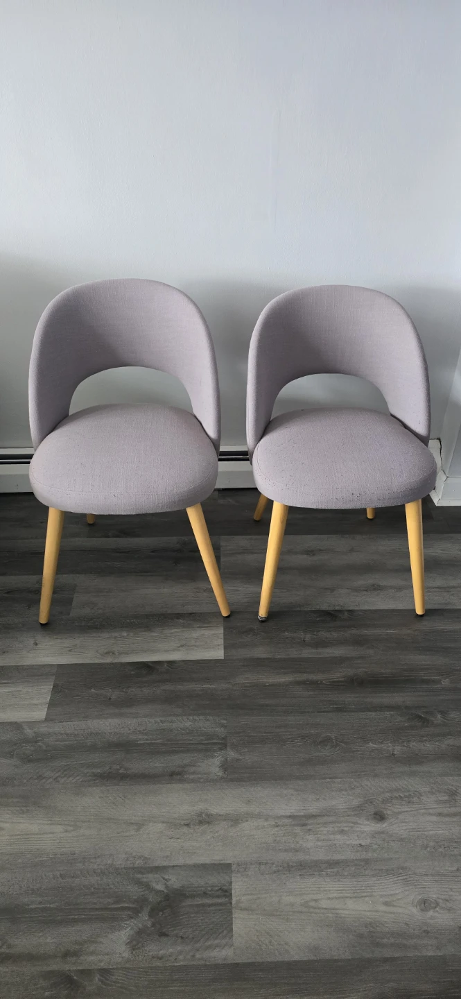 Set of 2 Grey Accent Chairs with Wooden Legs