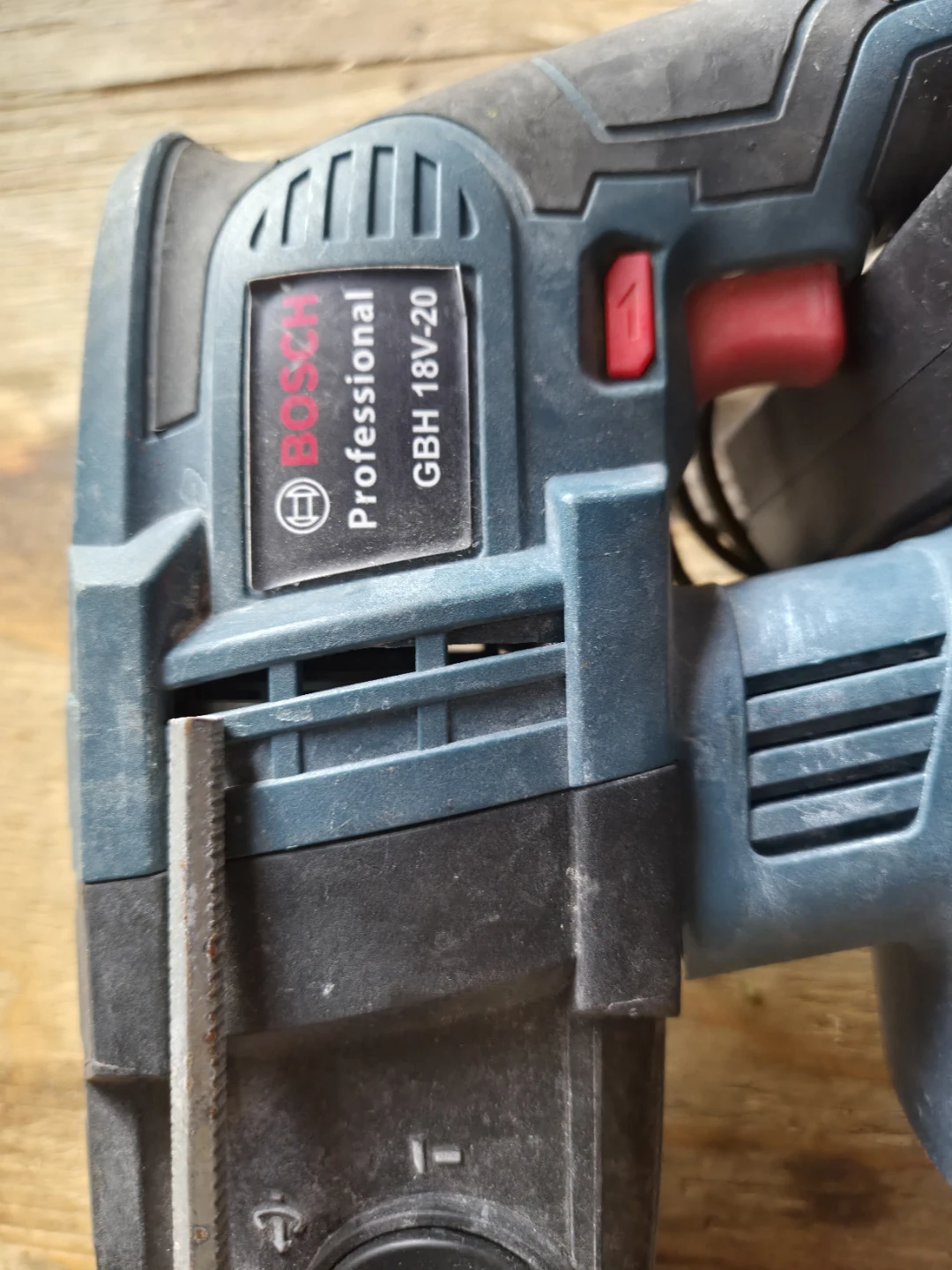 Bosch Professional GBH 18V-20 Rotary Hammer Drill - photo 2