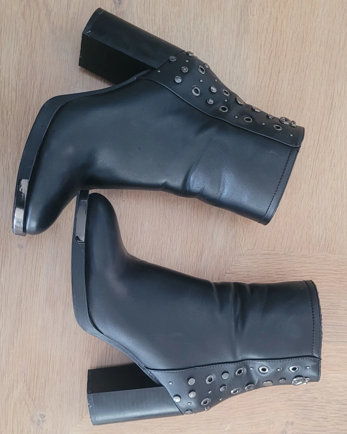 Solo Soprani Black Studded Ankle Boots - photo 4