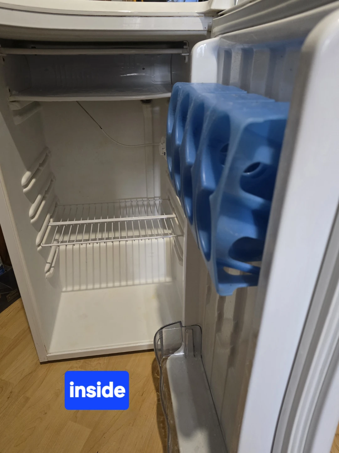 🌱Whirlpool Compact Refrigerator - photo 2