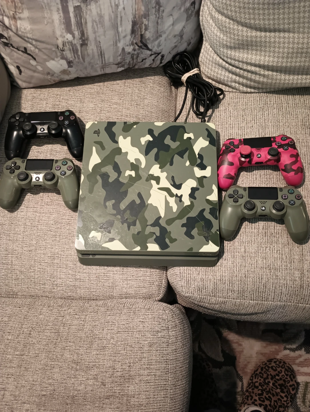 PlayStation 4 Slim