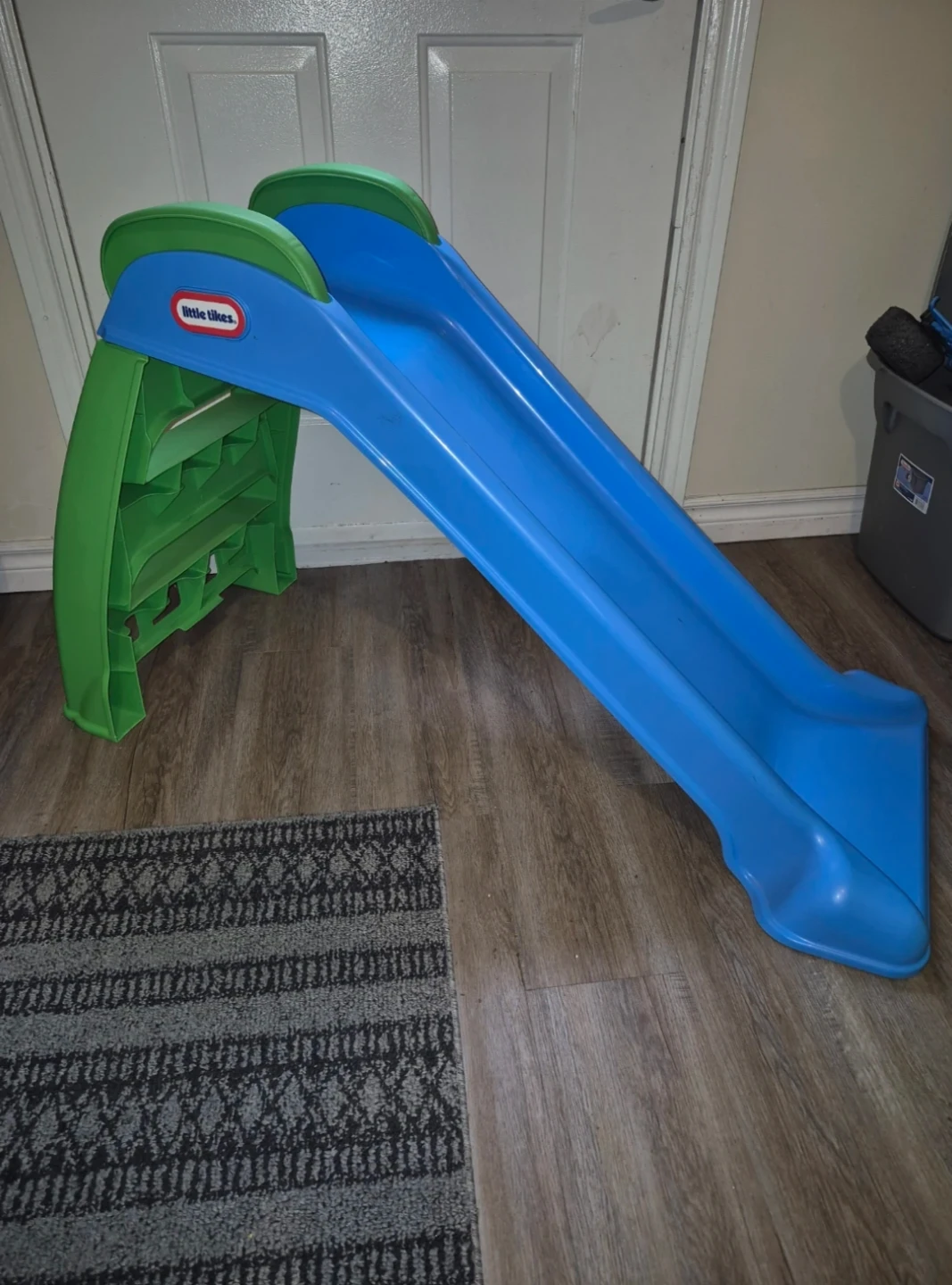 Little Tikes Fold 'n Store Indoor/Outdoor Blue Green Slide