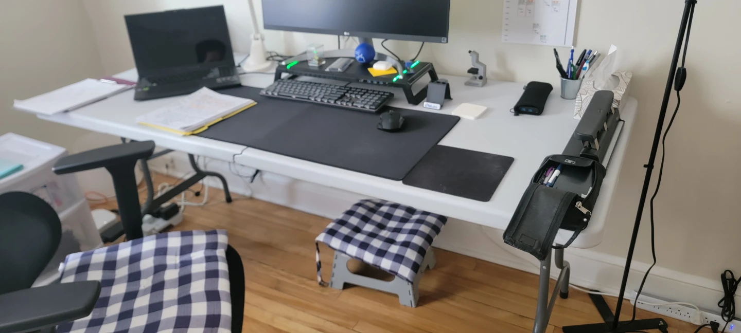 Folding table / desk