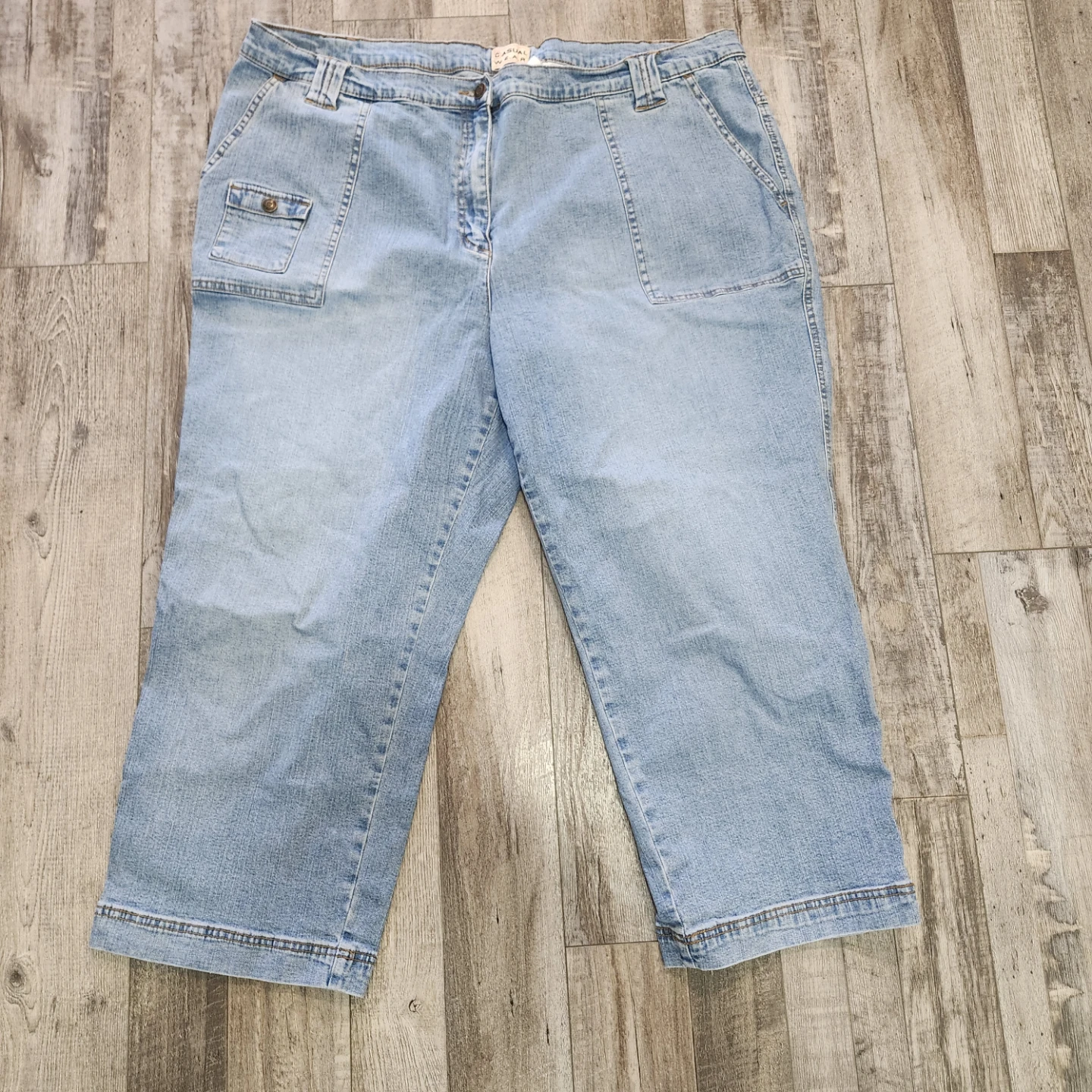 Casual A.R. Denim Capris Womens Size 24W