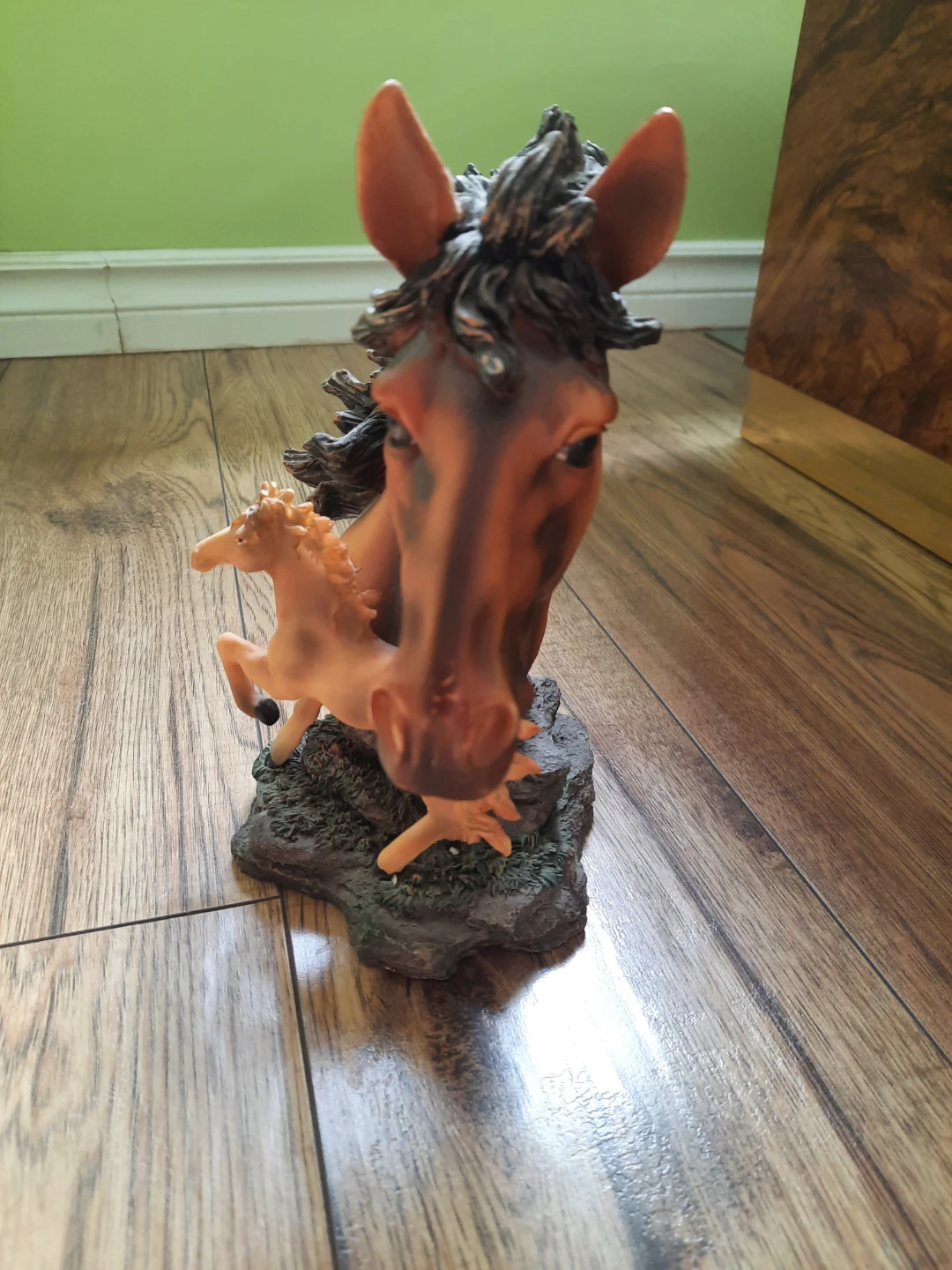 Horse and Foal Figurine - photo 3