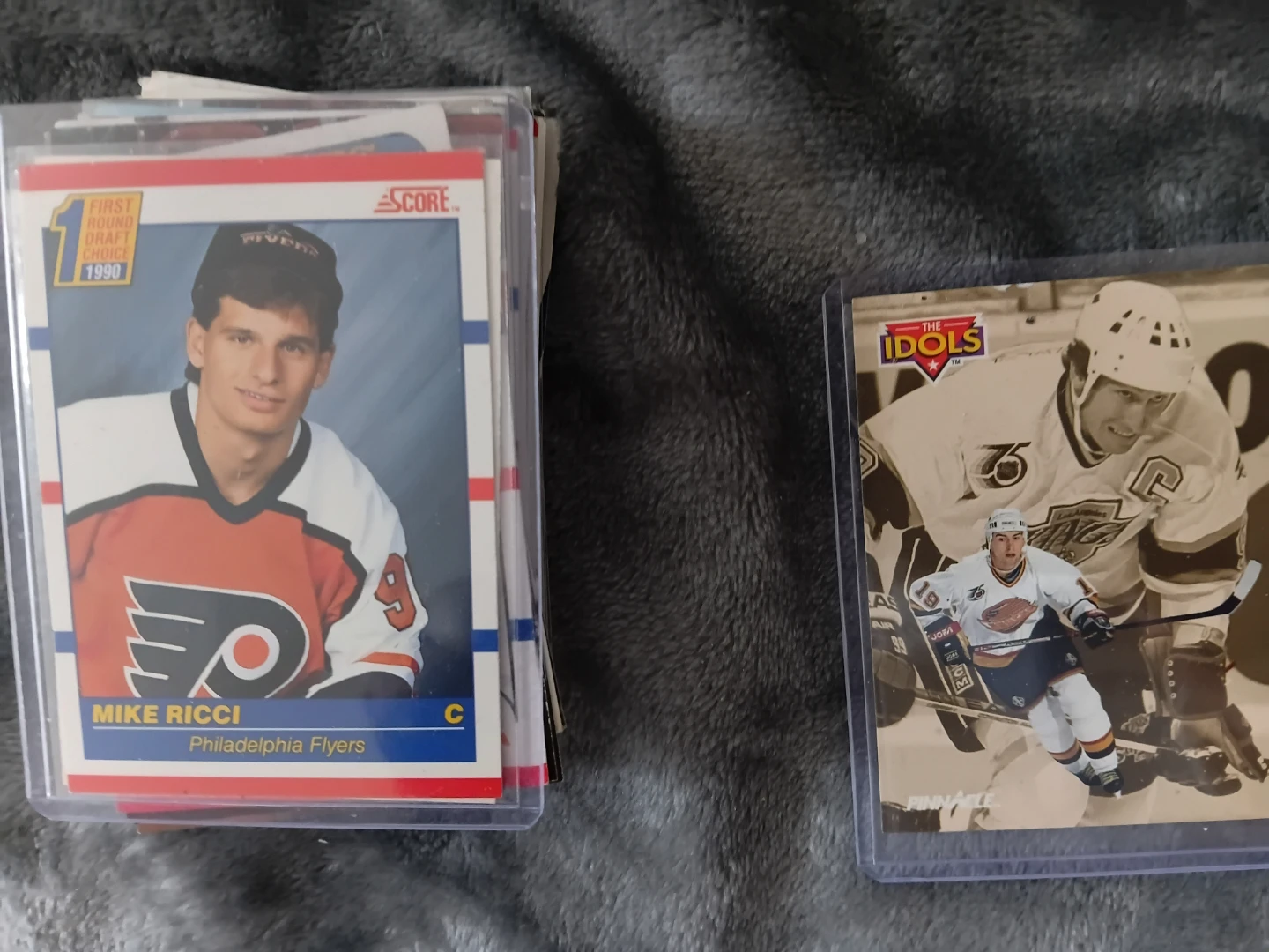 Score Hockey Cards Collection ,E.T, Terminator2, Desert Storm