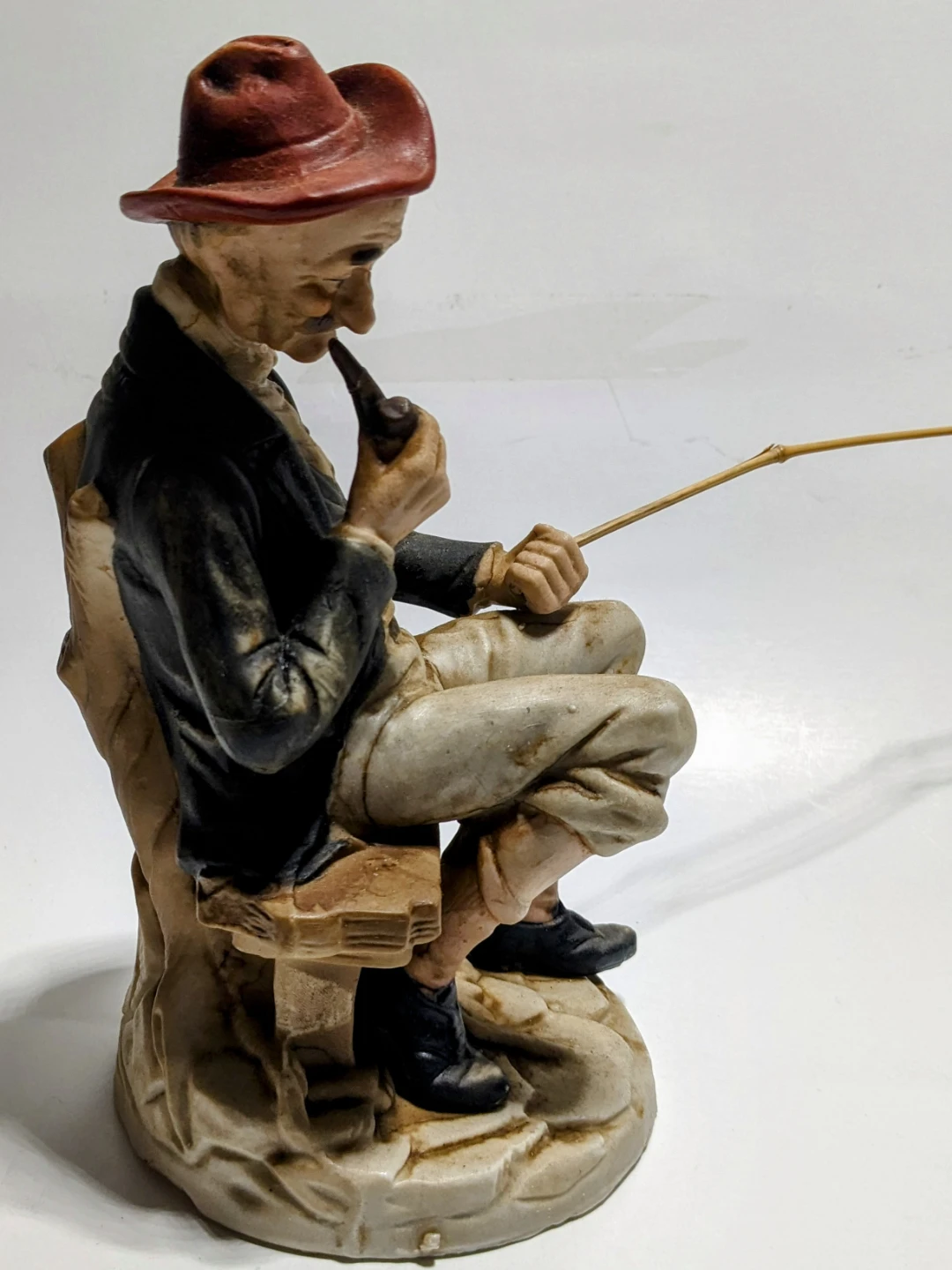 Vintage Man Smoking Pipe Figurine - photo 4