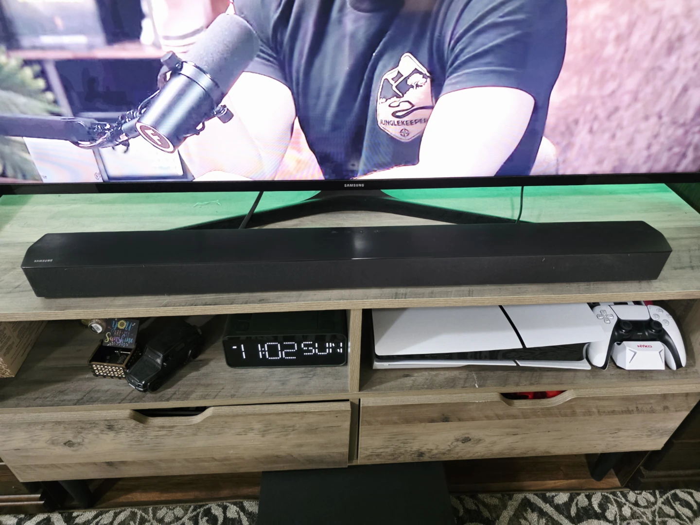 Samsung C445 Soundbar with Sub Woofer - photo 2