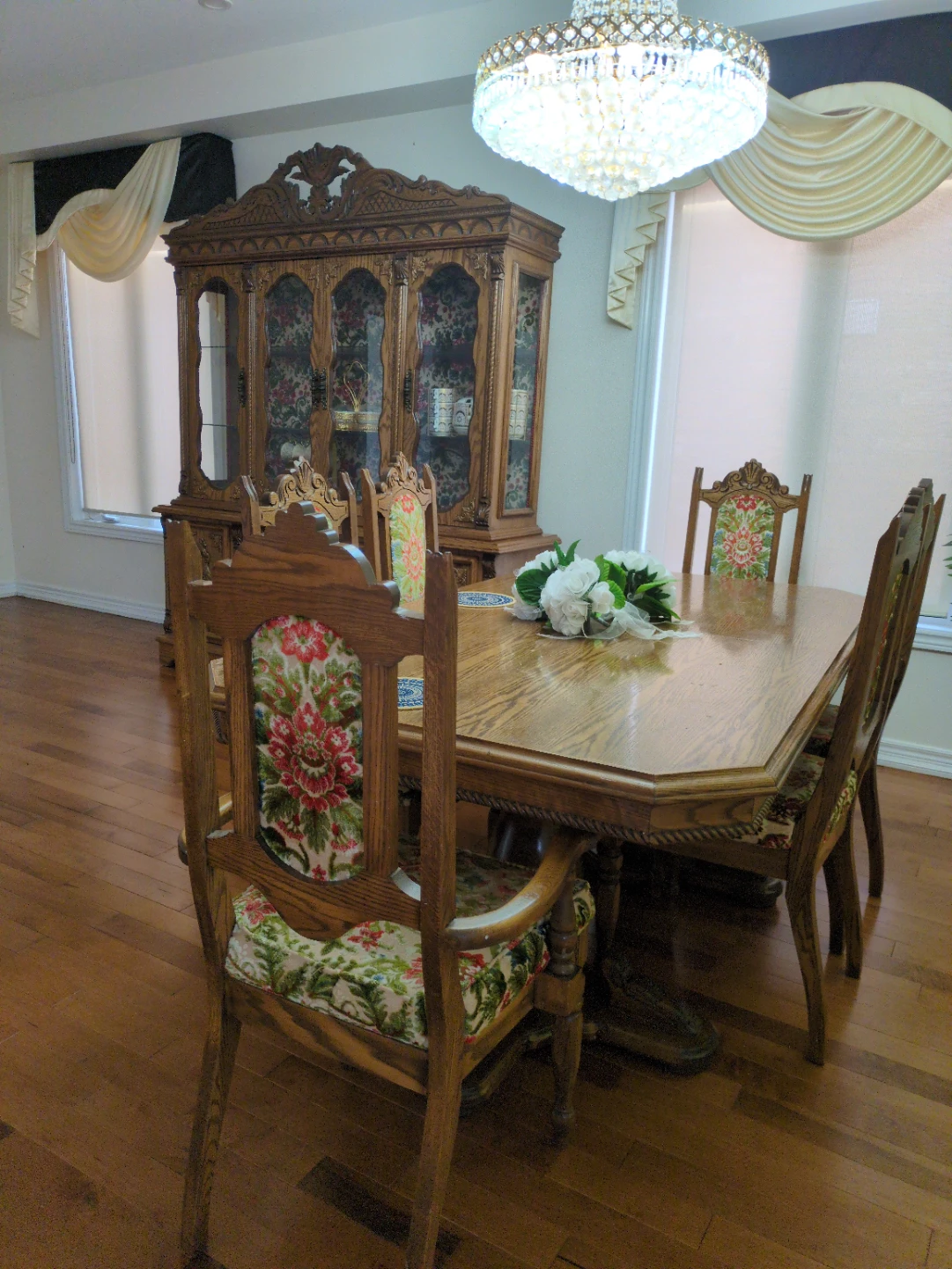 Italian vintage Wooden Dining Set with China Cabinet