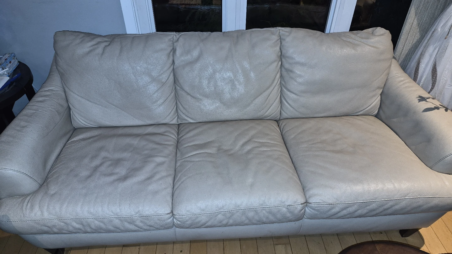 Cream Leather Sofa and Armchair Set