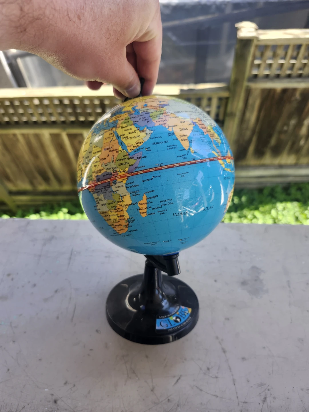 Globe