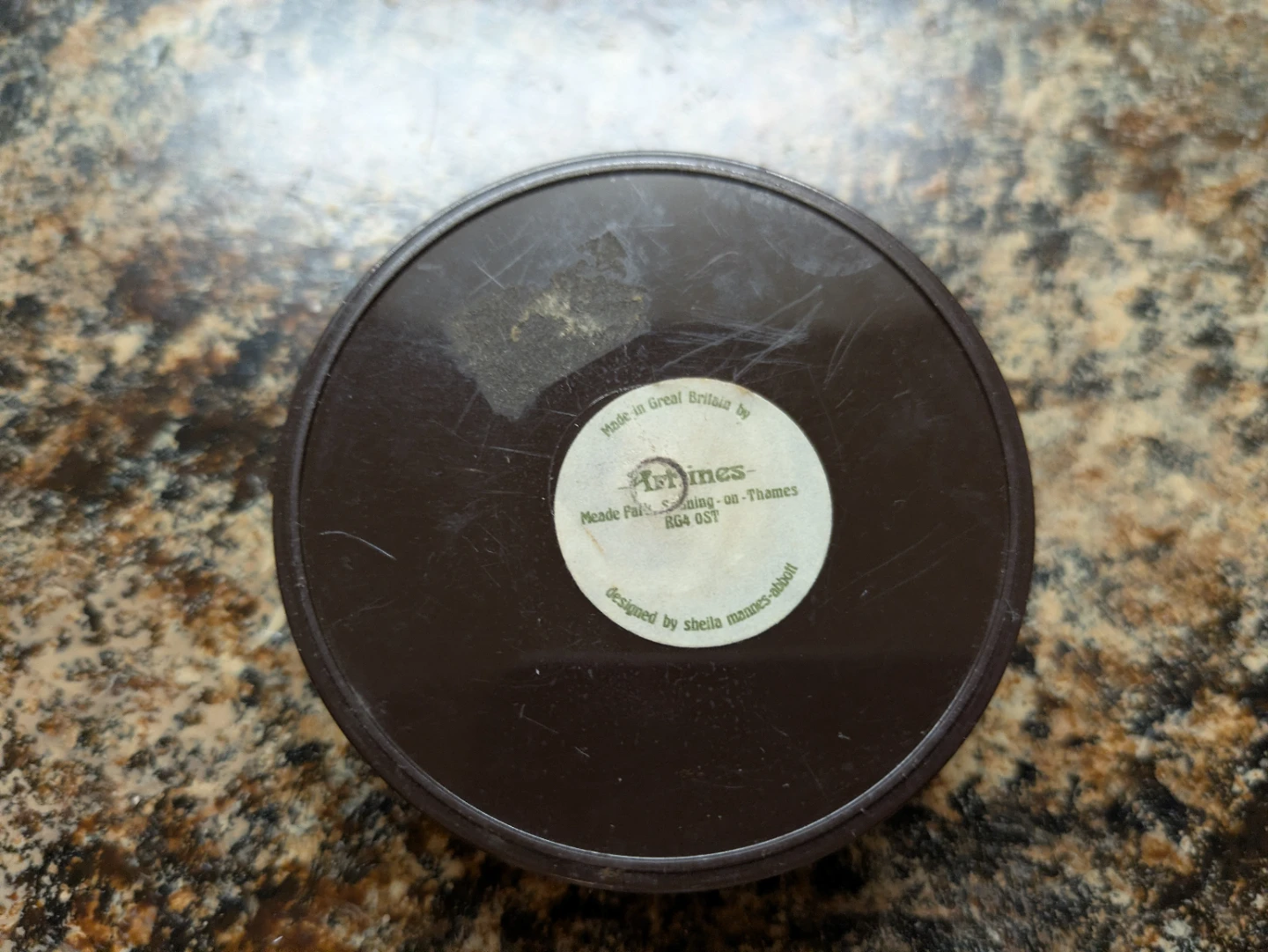 Aitnes Round Tin with Hedgehog Design - photo 3