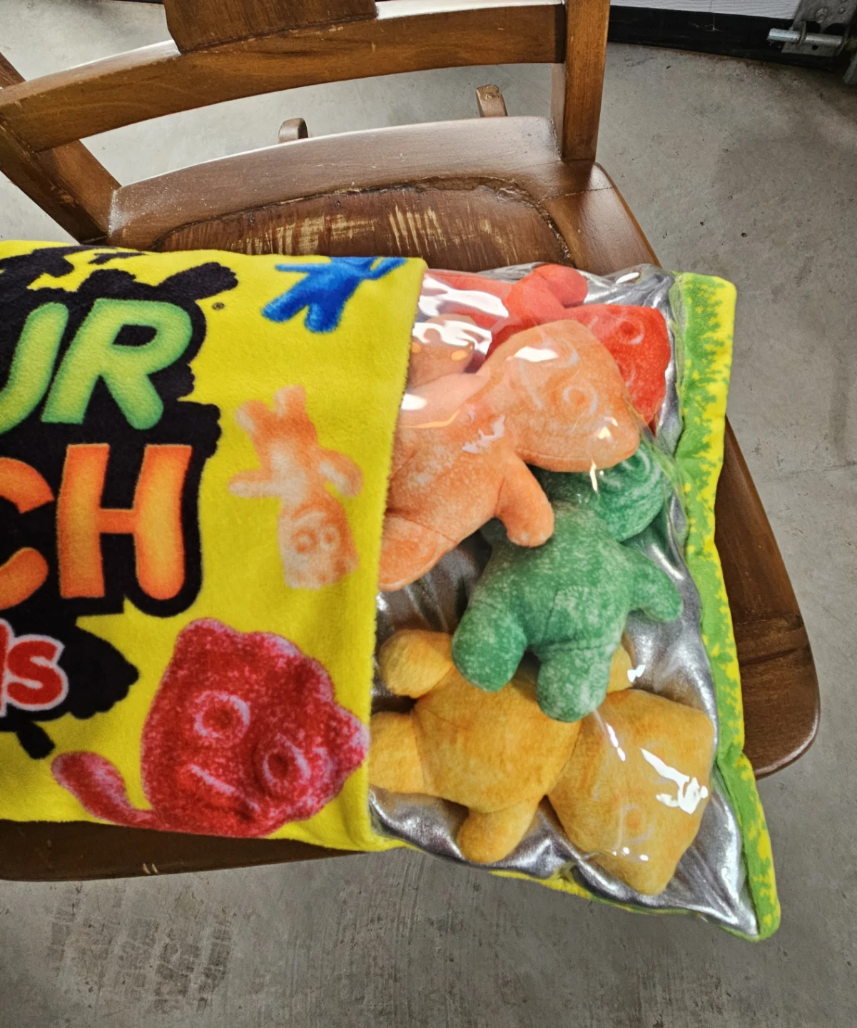 Sour Patch Kids Plush Pillow with 4 stuffies - photo 3