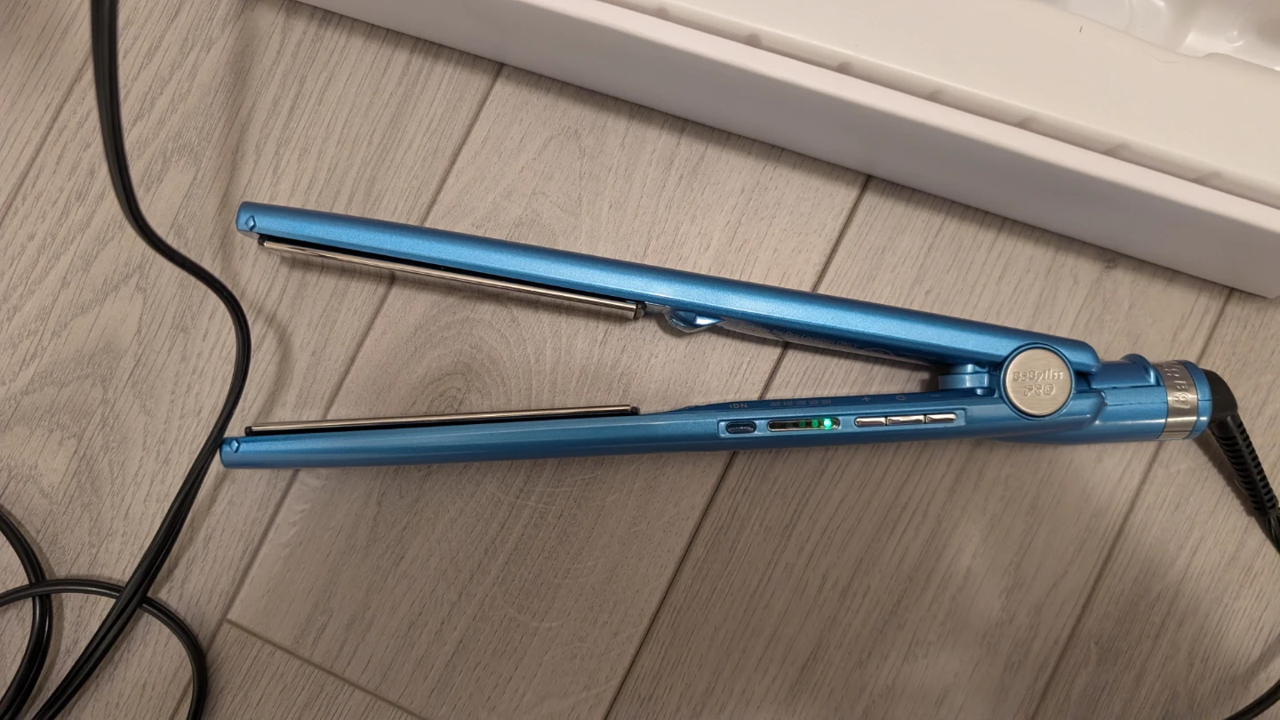 BaBylissPRO Nano Titanium Ionic Flat Iron 1 1/4" - photo 3