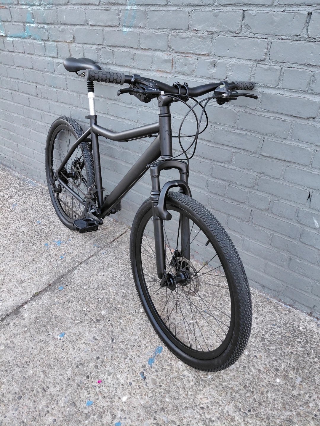 Black TREK Mountain Bike needs* Best Value!