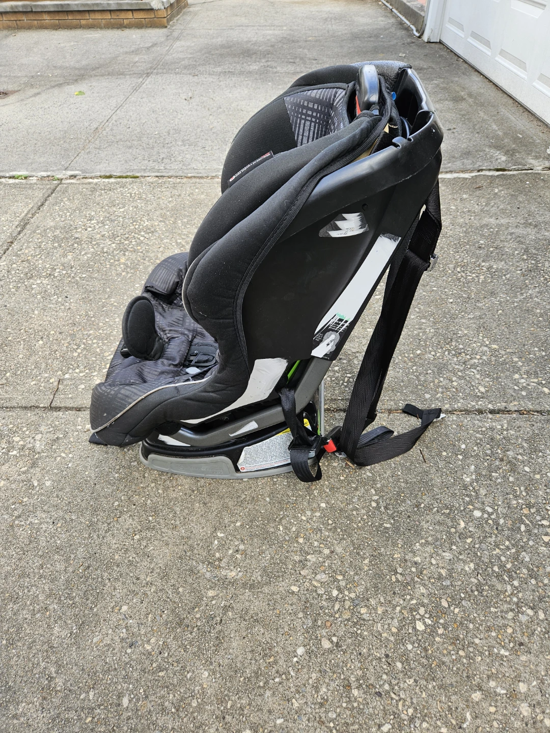 Britax convertible car seat - photo 2