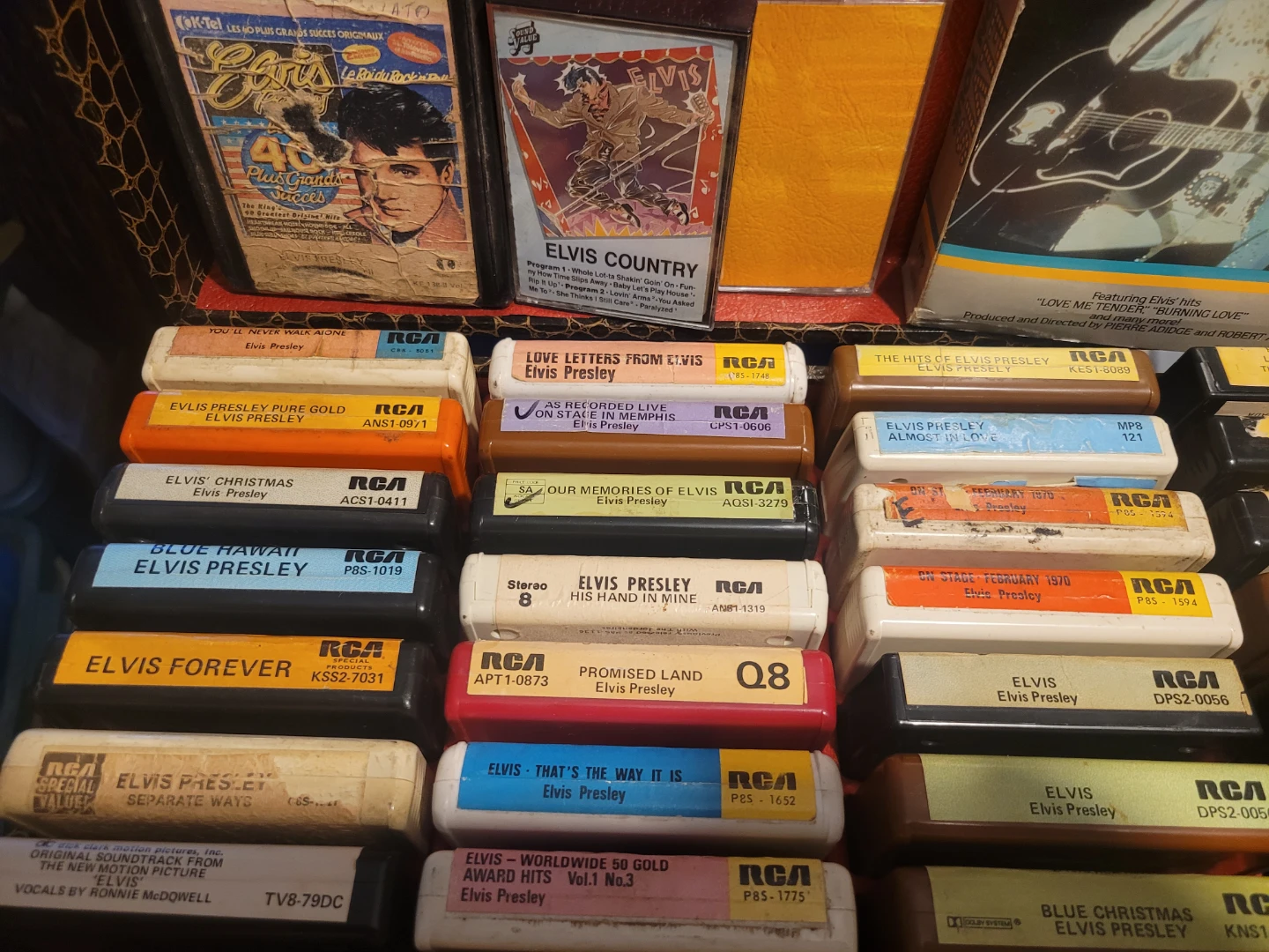 Lot 37 Elvis Presley 8-track 1 cassette 1 movies in case - photo 4