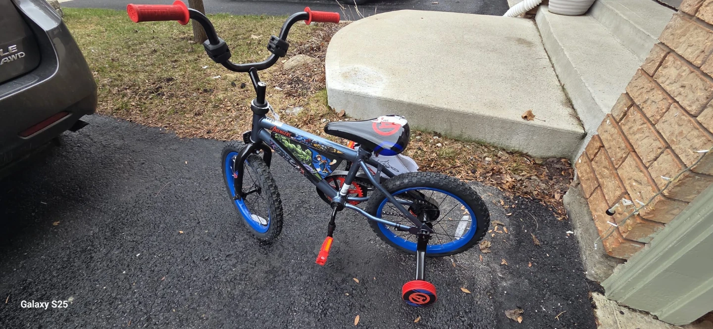 16-inch Avengers Kids Bicycle with Training Wheels