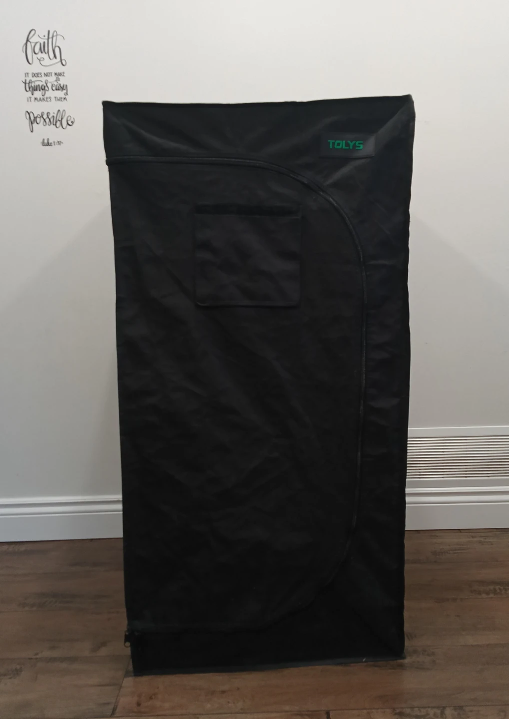 Tolys Grow Tent 24x24x47