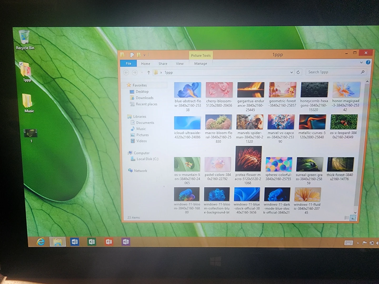 Windows 8 Computer Screen Images - photo 3