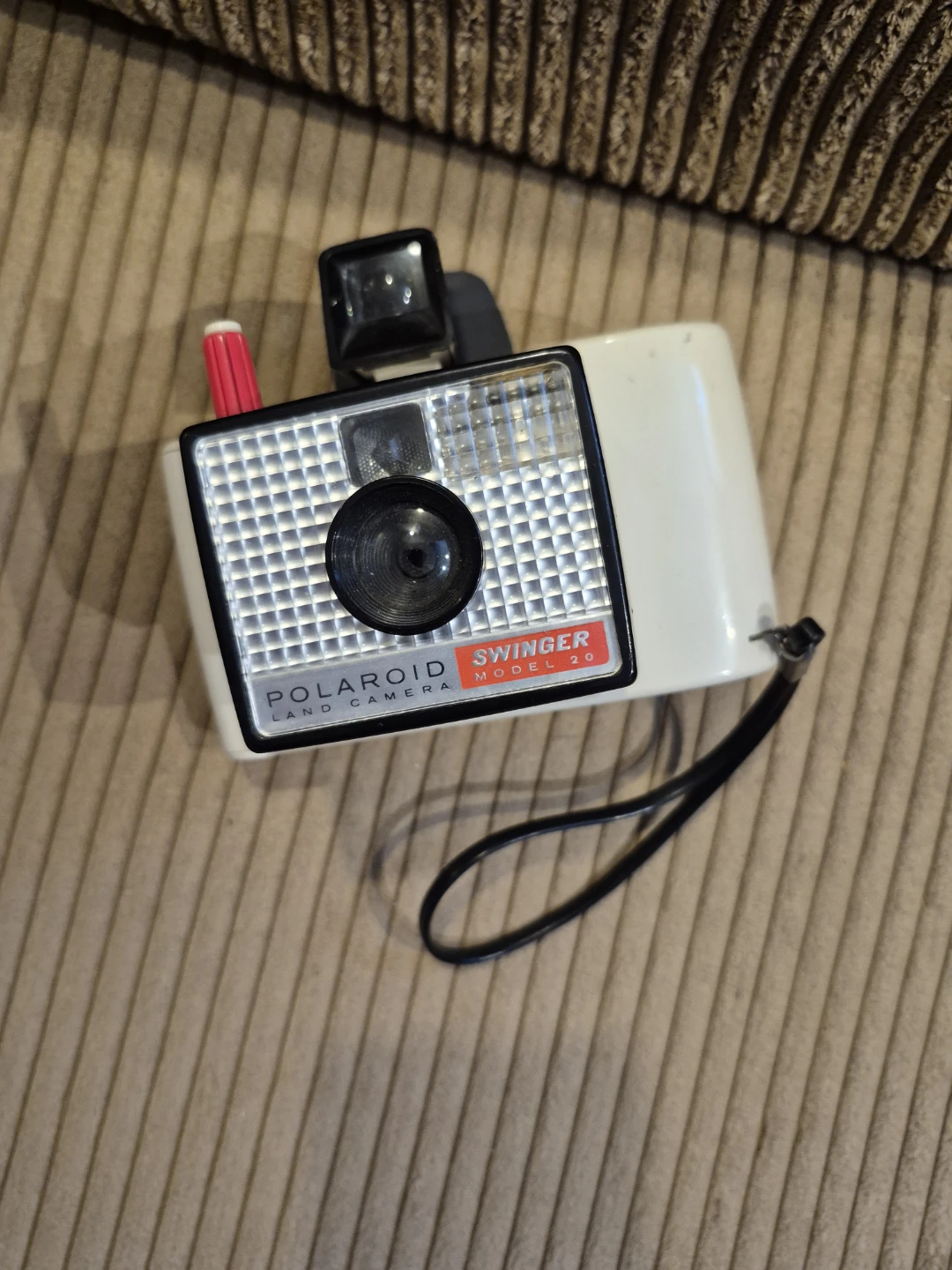 Polaroid Swinger Model 90 Land Camera
