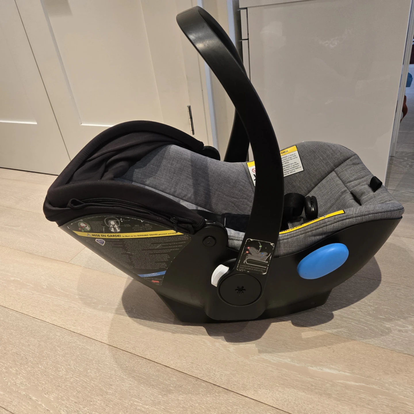 Clek Liingo infant carseat  (expiry: 07/2029) - photo 3